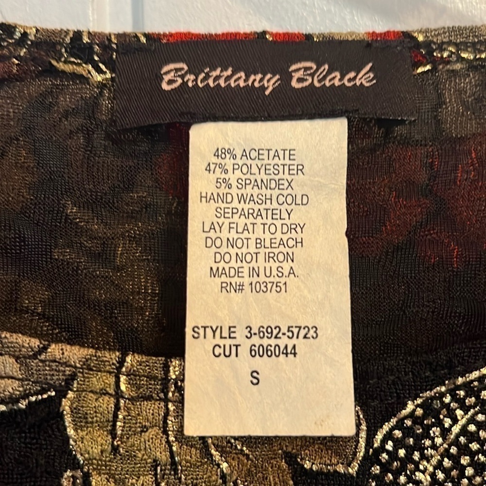 BRITTANY BLACK Women’s Small Pullover 3/4 sleeve Top - Picture 2 of 7